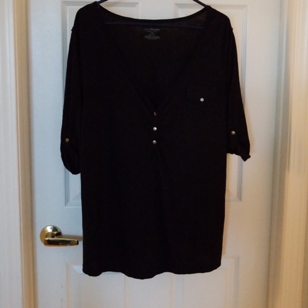 LAYNE BRYANT BUTTON ACCENT SHIRT WITH ROLL SLEEVES
